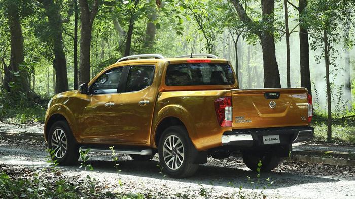 Το 2015 Nissan NP300 Navara είναι χτισμένο σε ένα ξαναδουλεμένο σασί υψηλής αντοχής, ενώ αναβαθμισμένη υπόσχονται οι άνθρωποι της Nissan πως είναι η α
